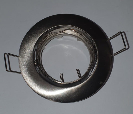 Designlight D-3254 NM rund MR16-downlight i zinklegering med borstad metallfärgad yta och fjäderfästen | Molectric