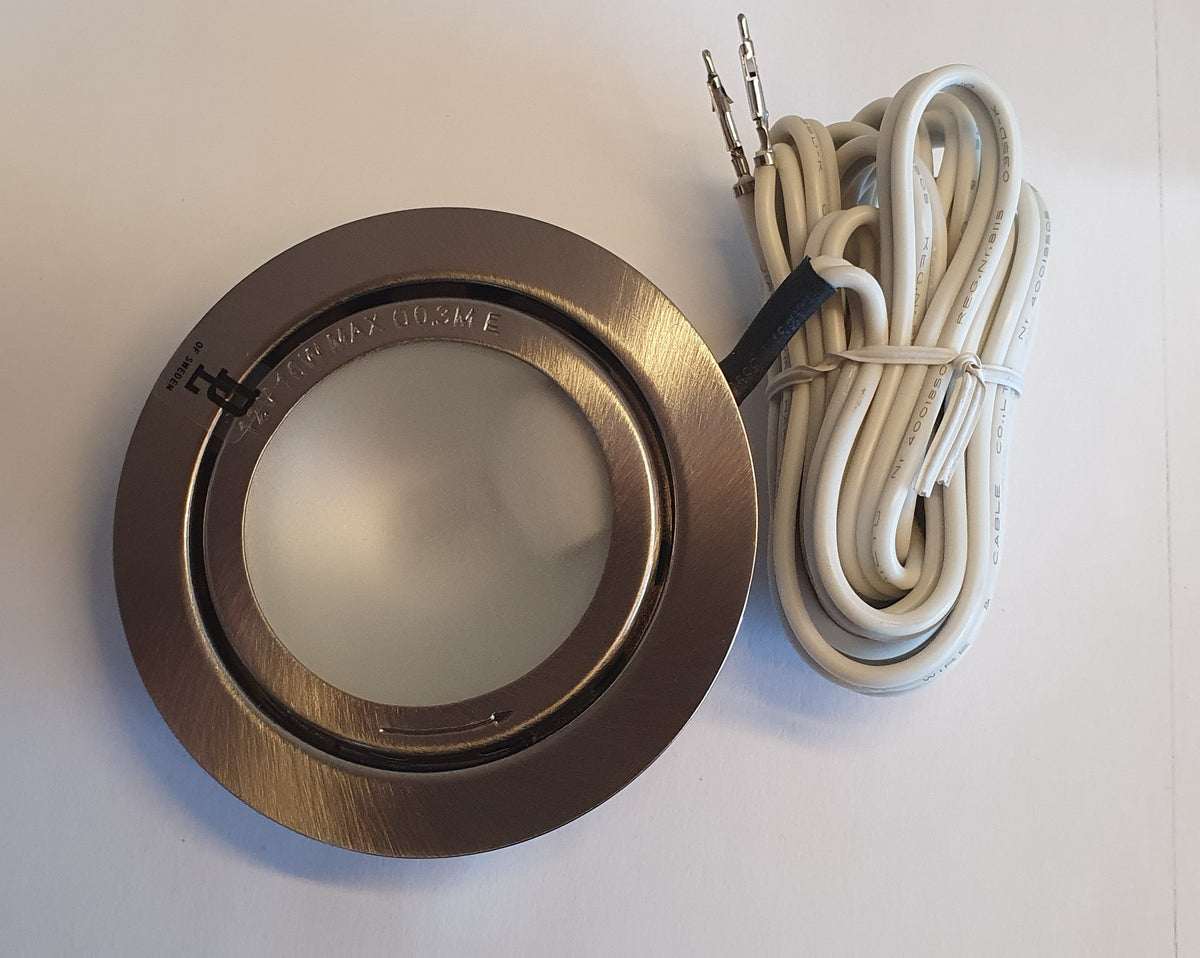 Designlight D-812NM rund infälld armatur i matt metall med frostad front och anslutningskabel | Molectric